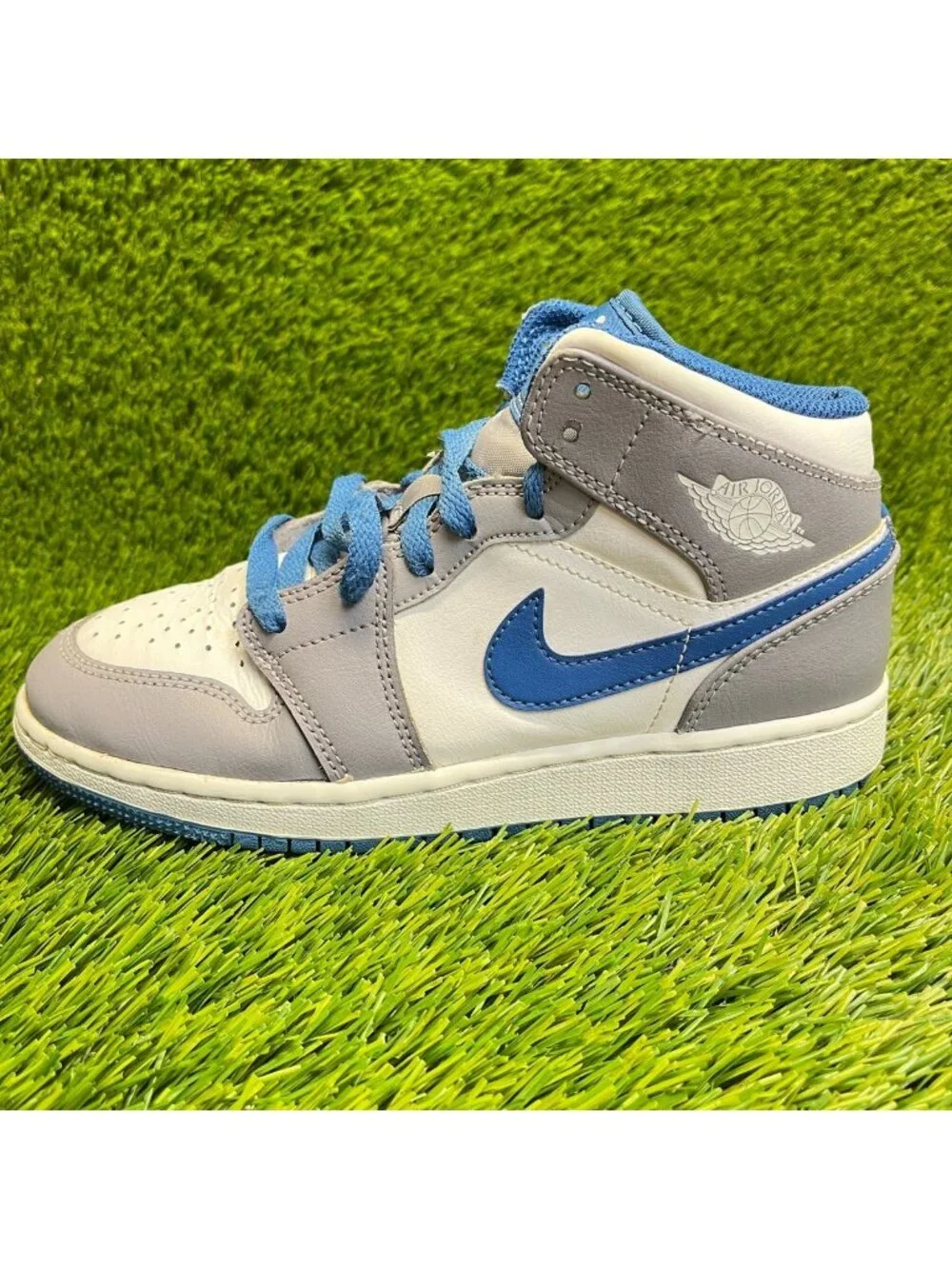 Nike please review